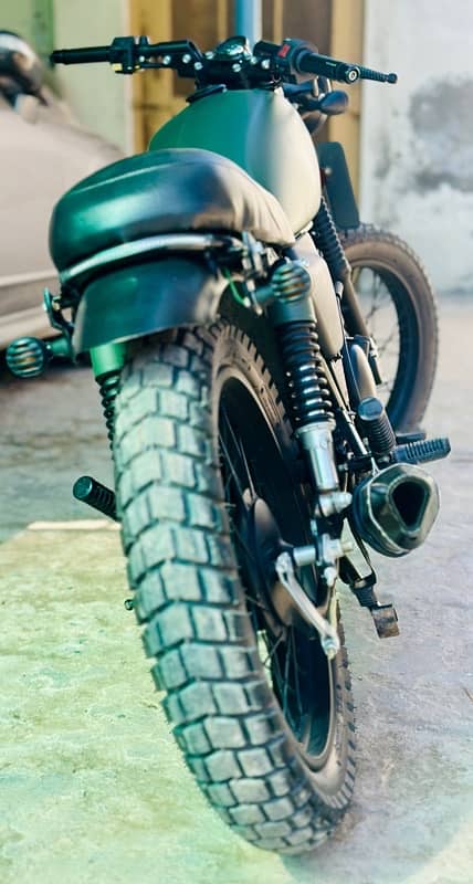 suzuki gs150 converted into cafe racer 11