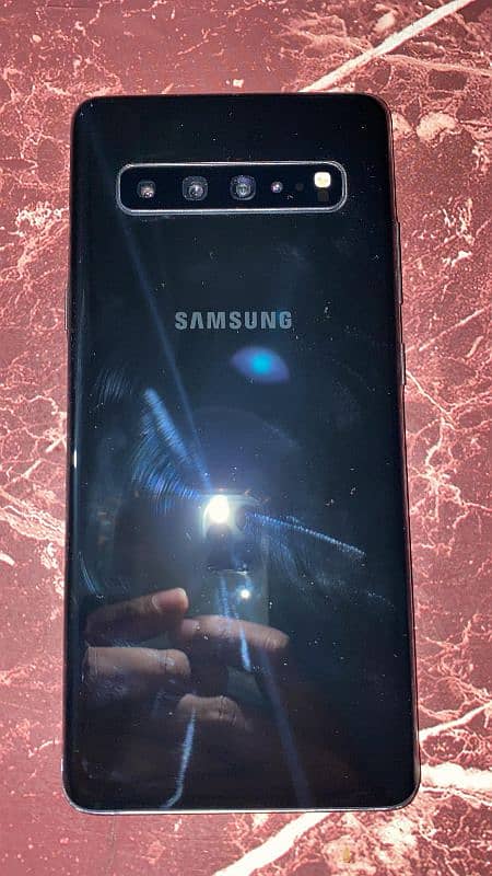 Selling my phone samsung Galaxy s10 0