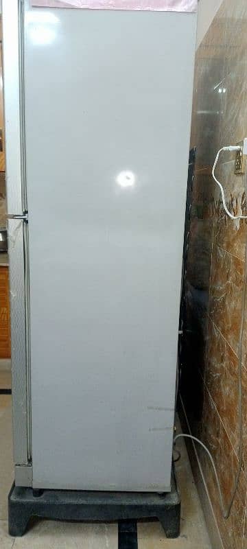 PEL Refrigerator. 2