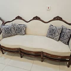 3 seater solud wood soft with high gloss polish and new poshiah