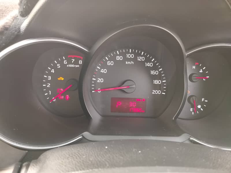 KIA Picanto 1.0 AT 2023 5