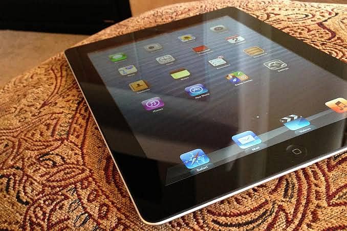 urgent sell ipad 4th gen 32gb 0