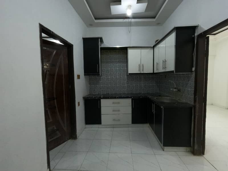 700 Square Feet Flat For Sale In Jamshed Town 19