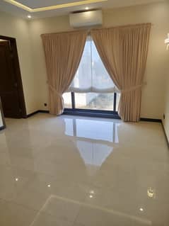 10 Marla Full House for Rent in DHA Phase 3 Prime Location