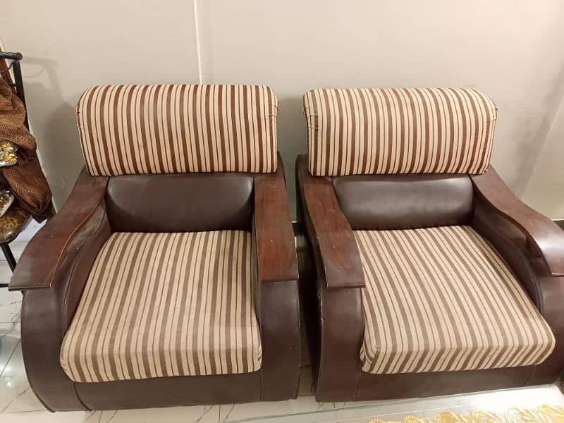 5 Seater Sofa set with sofa covers 4