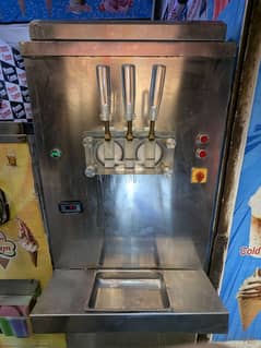 Pump ice cream cone machine