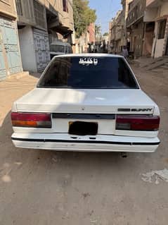 Nissan Sunny 1987