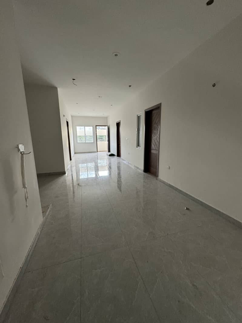 Beautiful Brand New 5 Bed DD Jheel Park Facing 0