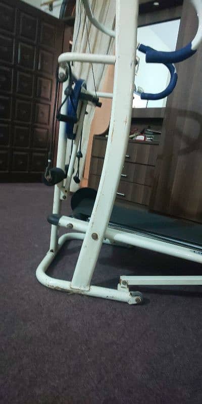 treadmill for sell in good comdition 2