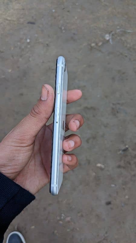 iphone SE 2020  brand new 2