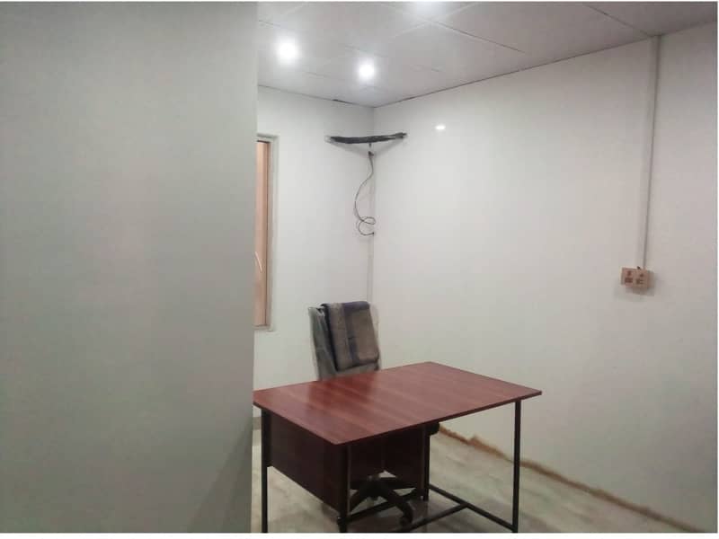 Area 1500 Sqft Sami Furnished Corporate Office Near kalma Chowk Gulberg Lahore For Rent 6