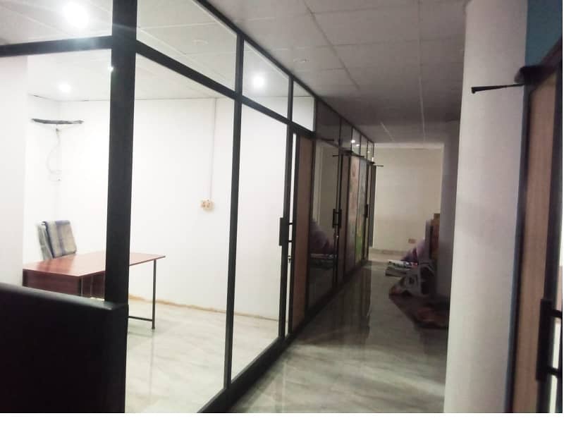 Area 1500 Sqft Sami Furnished Corporate Office Near kalma Chowk Gulberg Lahore For Rent 10