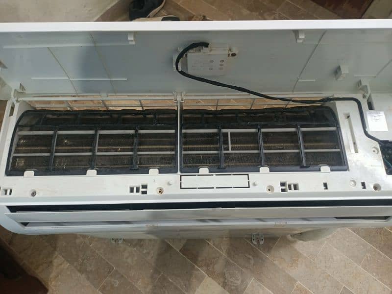 changhong ruba inverter good condition 2