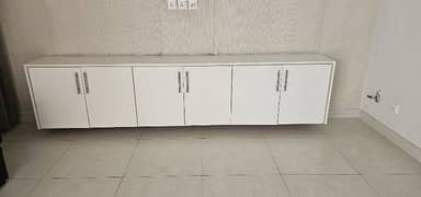 Excellent Condition Cabinets