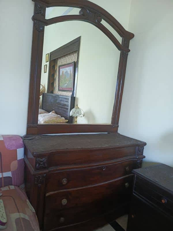 Two Dressing tables 6