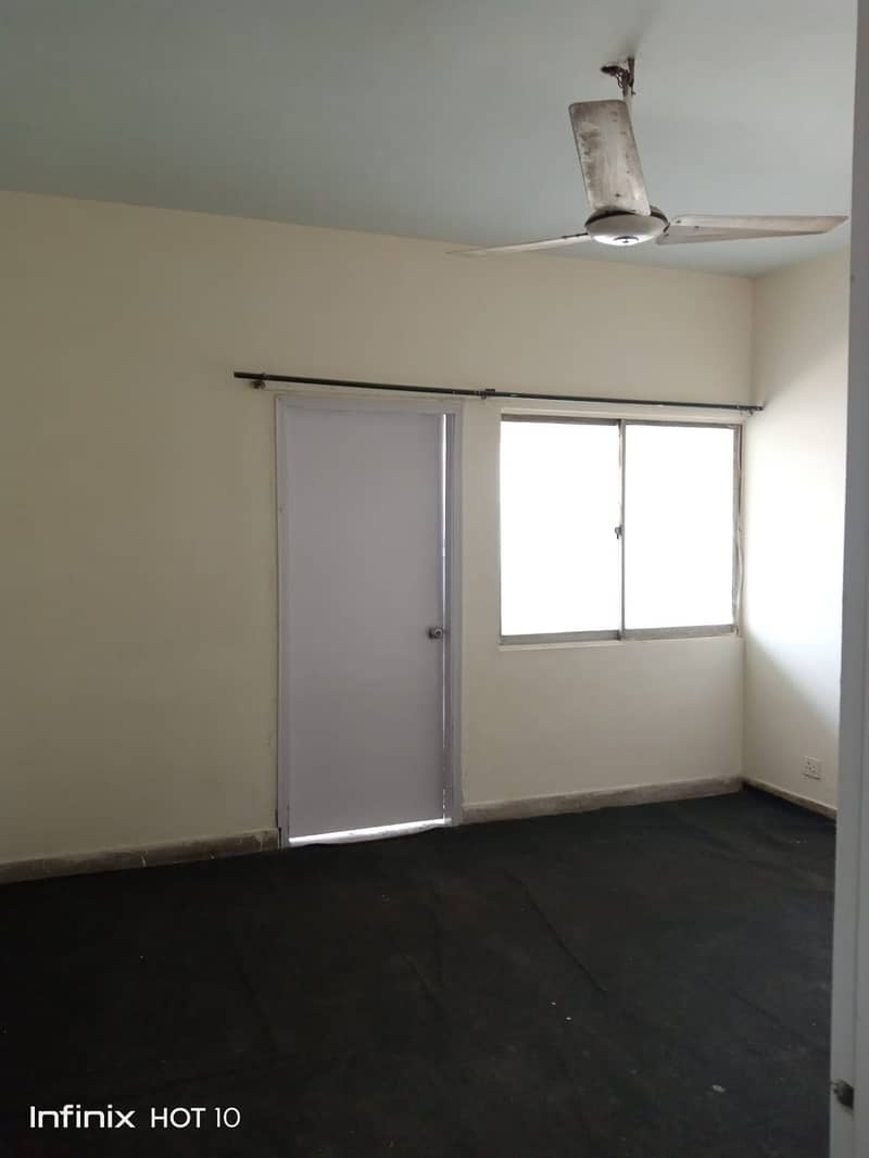 3 Bed Drawing & Dining 4th Floor Without Elevators Available On Rent At Main Bahadurabad 6