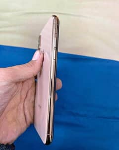 I phone xs gold color non pta 4 month sim time available