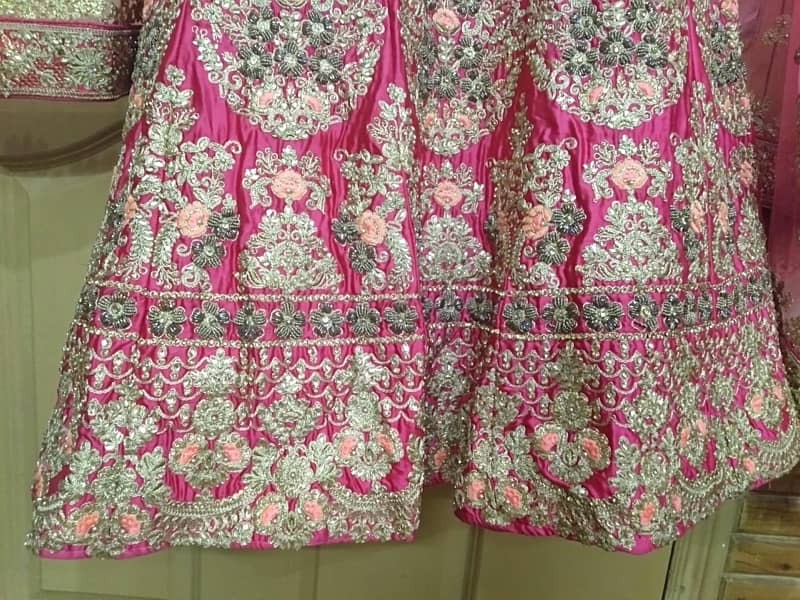 Shadi heavy suits in resonable price 9