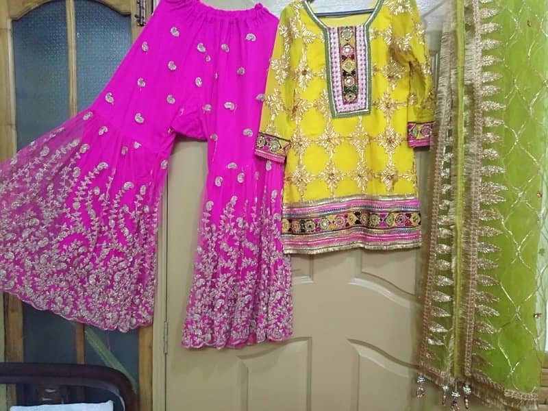 Shadi heavy suits in resonable price 10