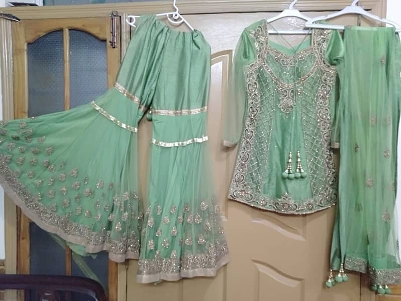 Shadi heavy suits in resonable price 18