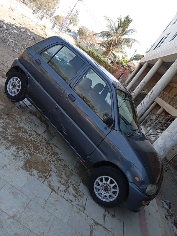 Daihatsu Cuore 2004 8