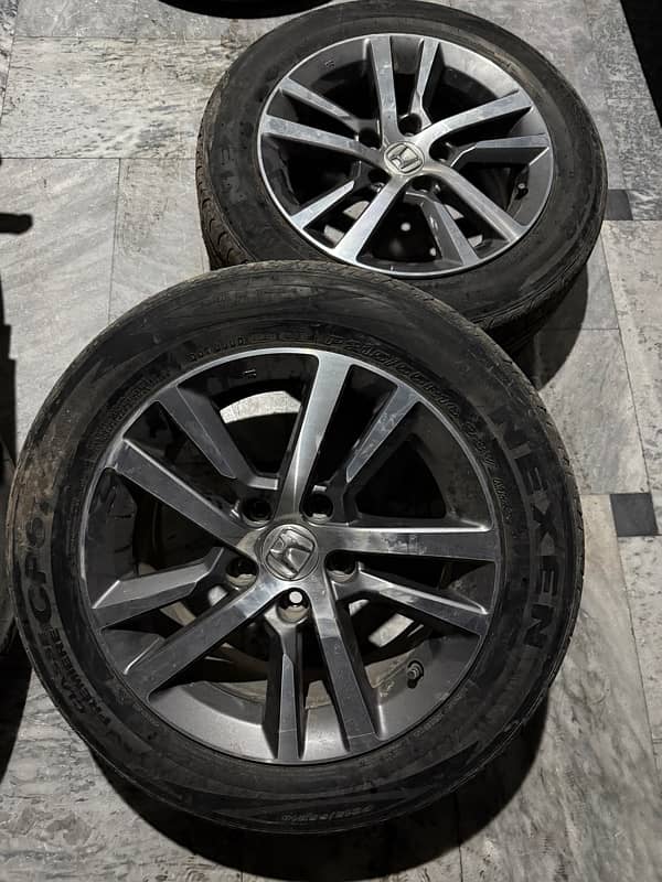 Honda Civic 11th Gen 16 inches rims 2