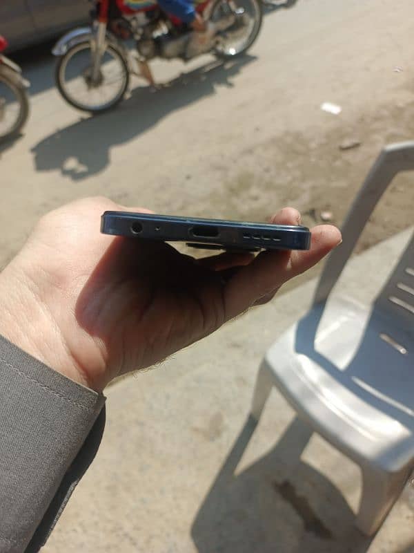 Infinix hot 40i 8+8 128 G. B condition 9/10 03074406446 2