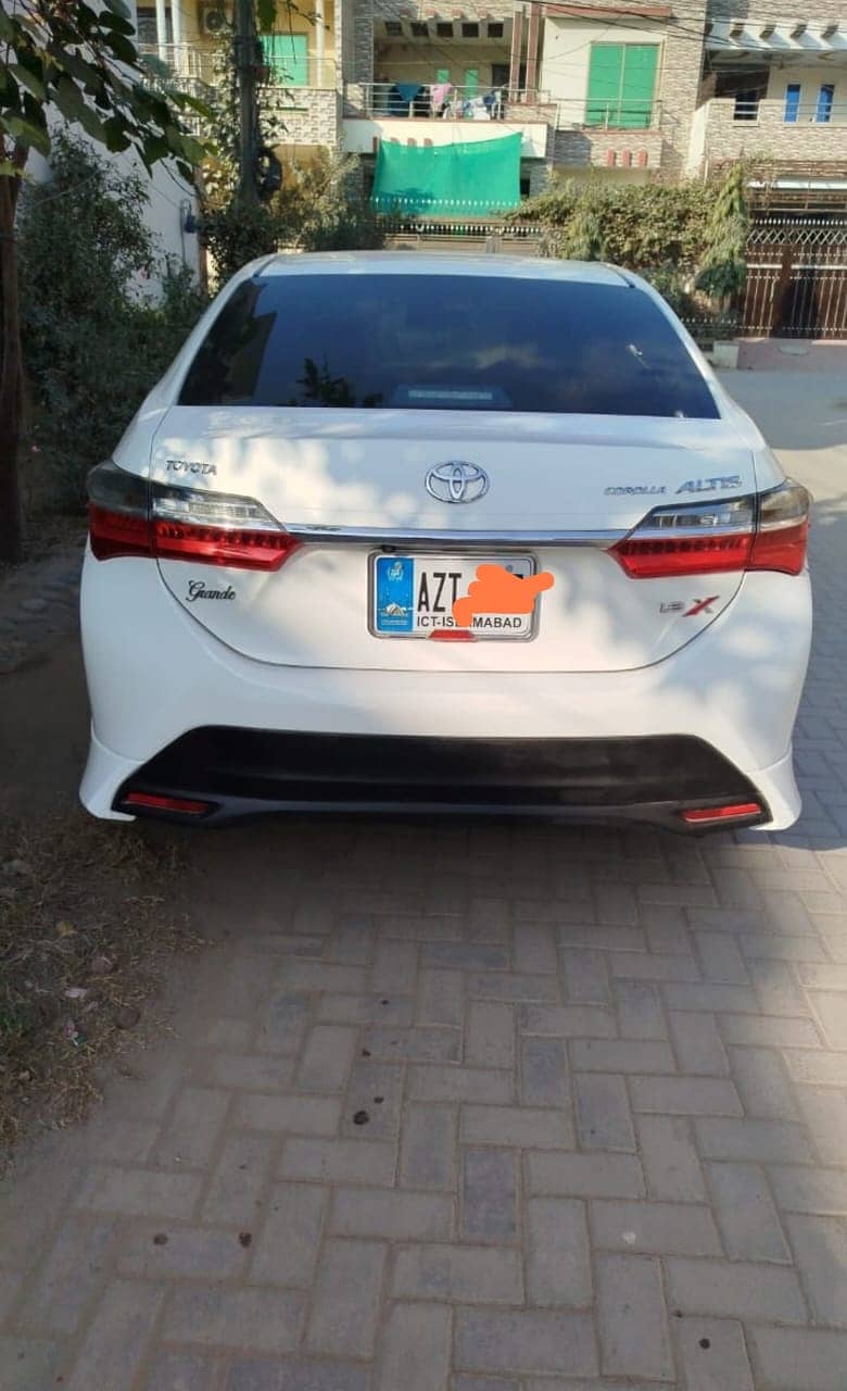 Toyota Altis Grande 2022 1