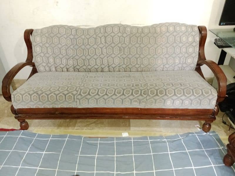 5 seater wooden sofa set used urgent sale 1