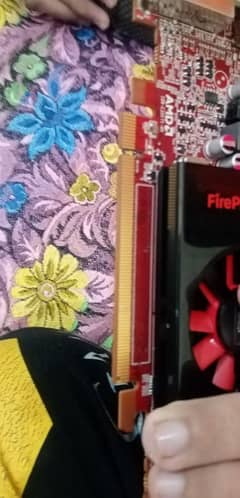 AMD FIRE PRO V3900 1GB DDR3 128 BITS CARD GTA V RUN ON 40TO45 FPS