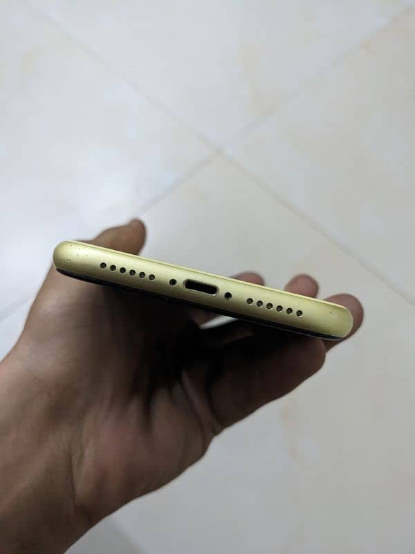 iphone 11 128gb factory unlocked all ok contact 031860/3087 5