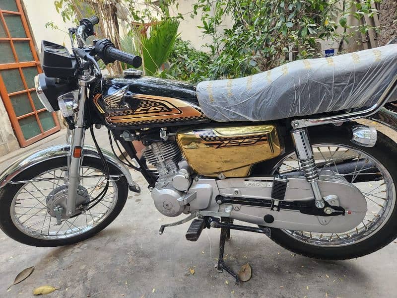 Honda CG125 Gold edition 7