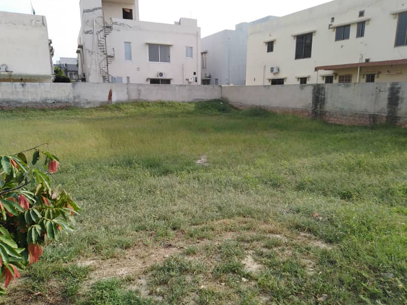 Facing Park Two Side Open 10 Marla Developed Cheapest Residential Plot At Excellent And Builder Location Is Available For Sale In Talha Block Bahria Town Lahor 10