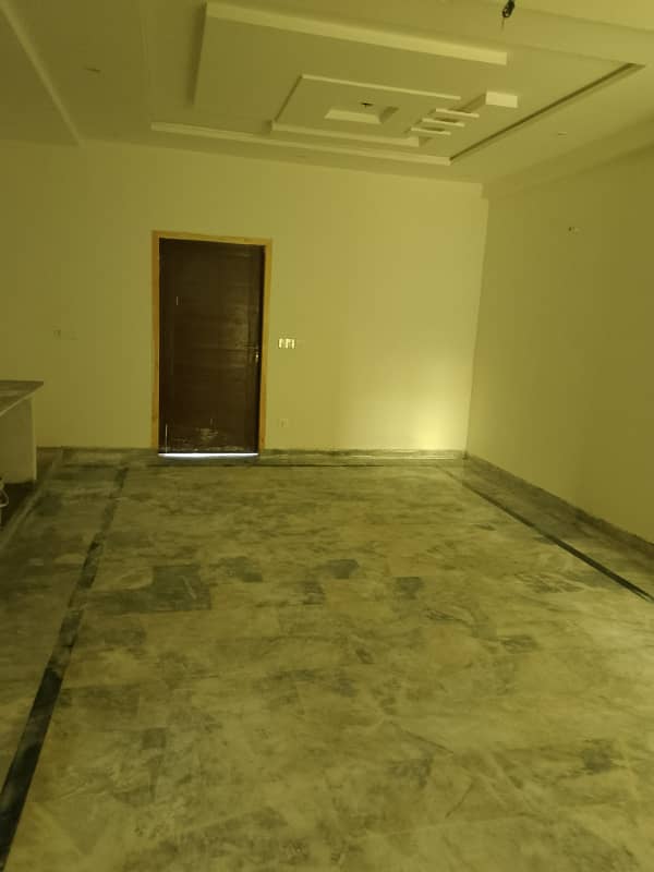 1200sqft office available for rent 1