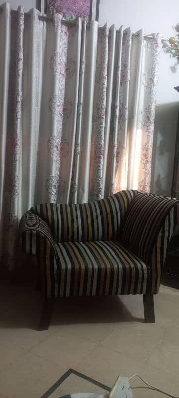 Used Sofa's 1 seater 3