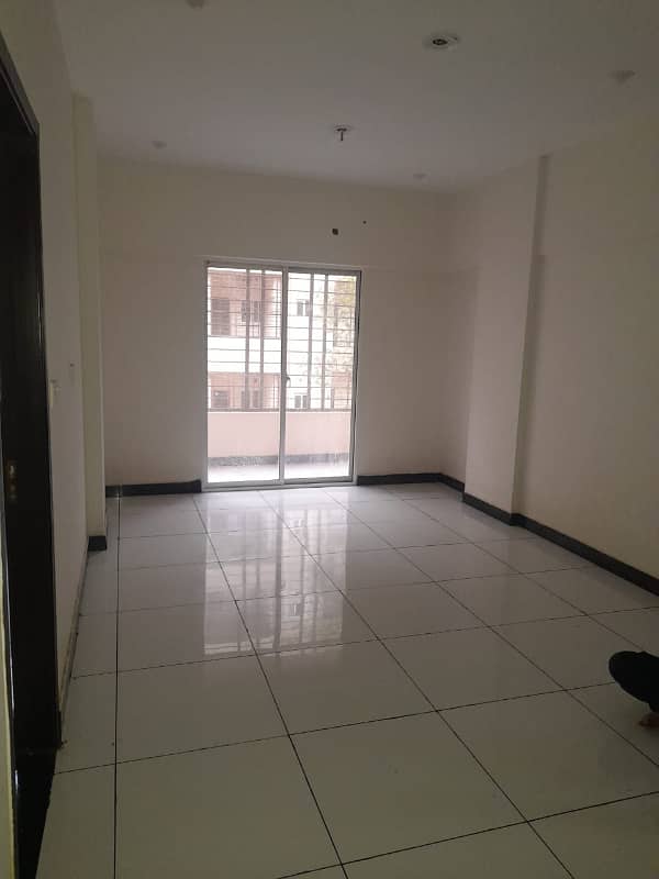 Flat 2 BED DD CORNER PURE WEST OPEN/ROAD FACING (1350-SQ-FT) 3