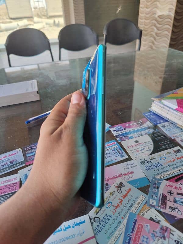 oneplus 8 pro 12/256 duel sim approved 10/10 condition 3