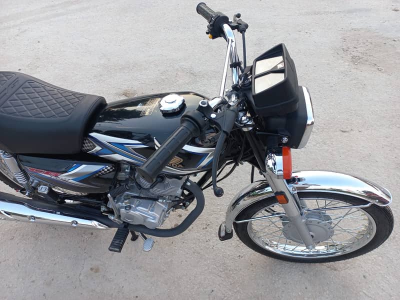 Honda CG 125 2025 1