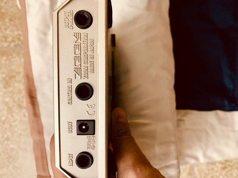 Zoom II Electric Guitar processor and tuner 3