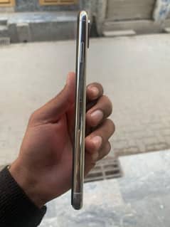 I phone xs max PTA approved 64 gb