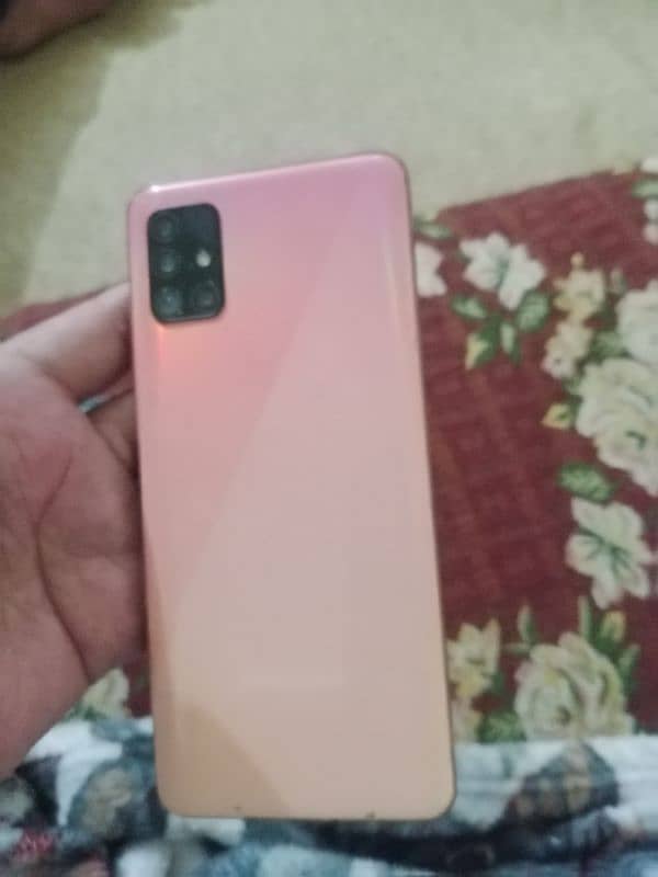 urgent for sale Samsung a51 ram 6 gb memory 128 pink color 7