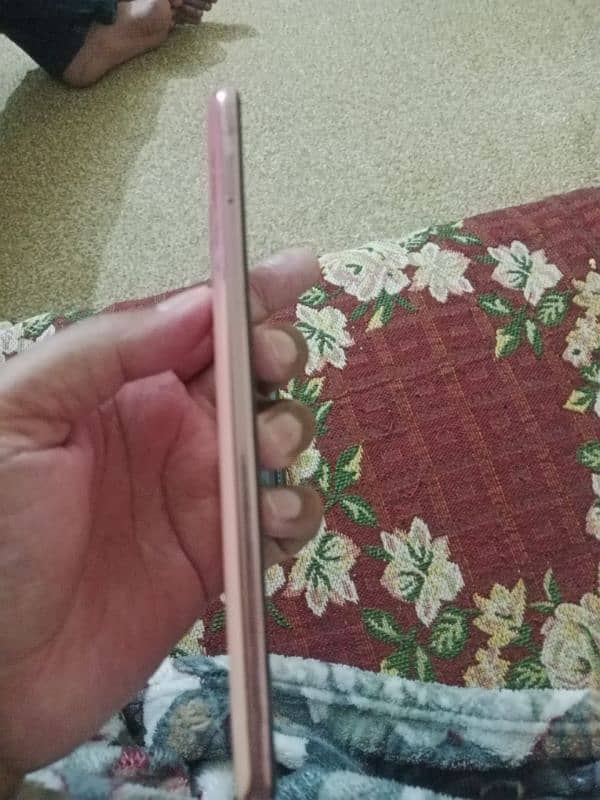 urgent for sale Samsung a51 ram 6 gb memory 128 pink color 10