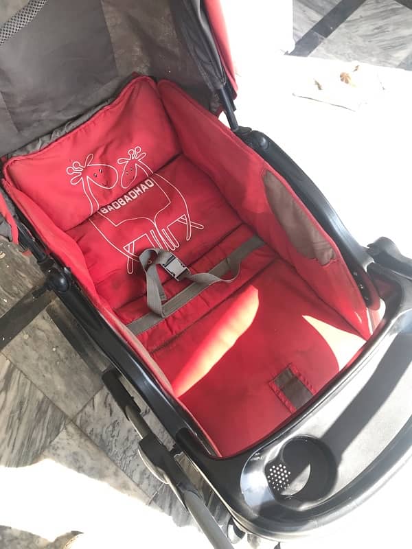 Kids Pram - Stroller. Age 0-7 yrs. 100% functional 0