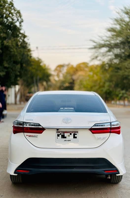 Toyota Corolla Altis 2021 4