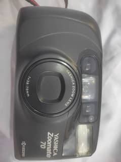 YASHICA ZOOMATE 70