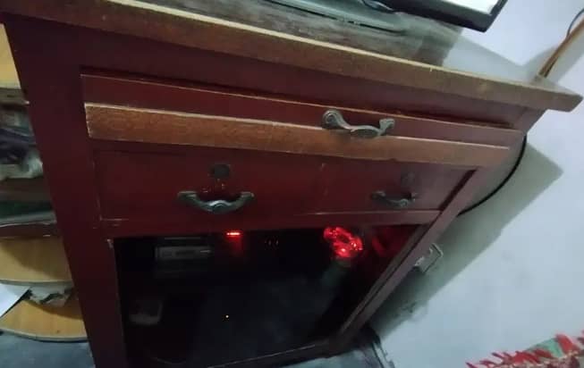 Computer Table | Trolley | Deck | TV Trolley | Console | Istri Stand 1