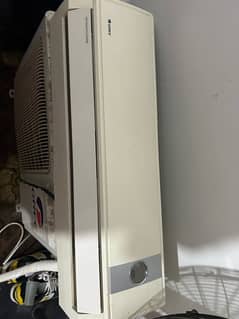 GREE 1 ton AC(NON INVERTOR/NORMAL) perfect working