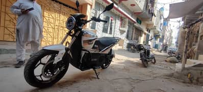 New Baike he 1 charge pr 200km chalti he