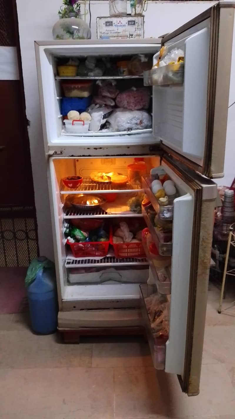 dawlance fridge 0