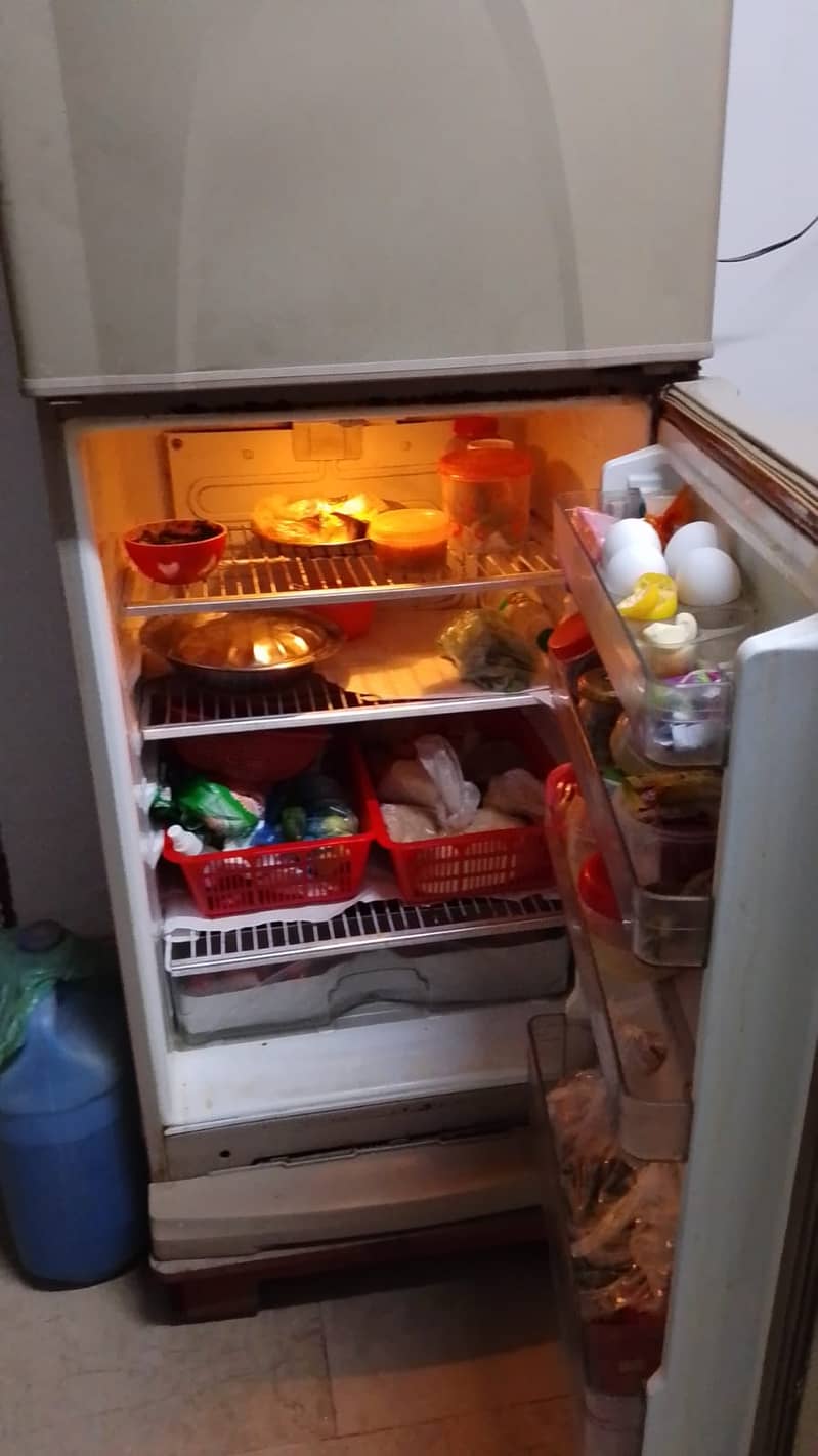 dawlance fridge 3